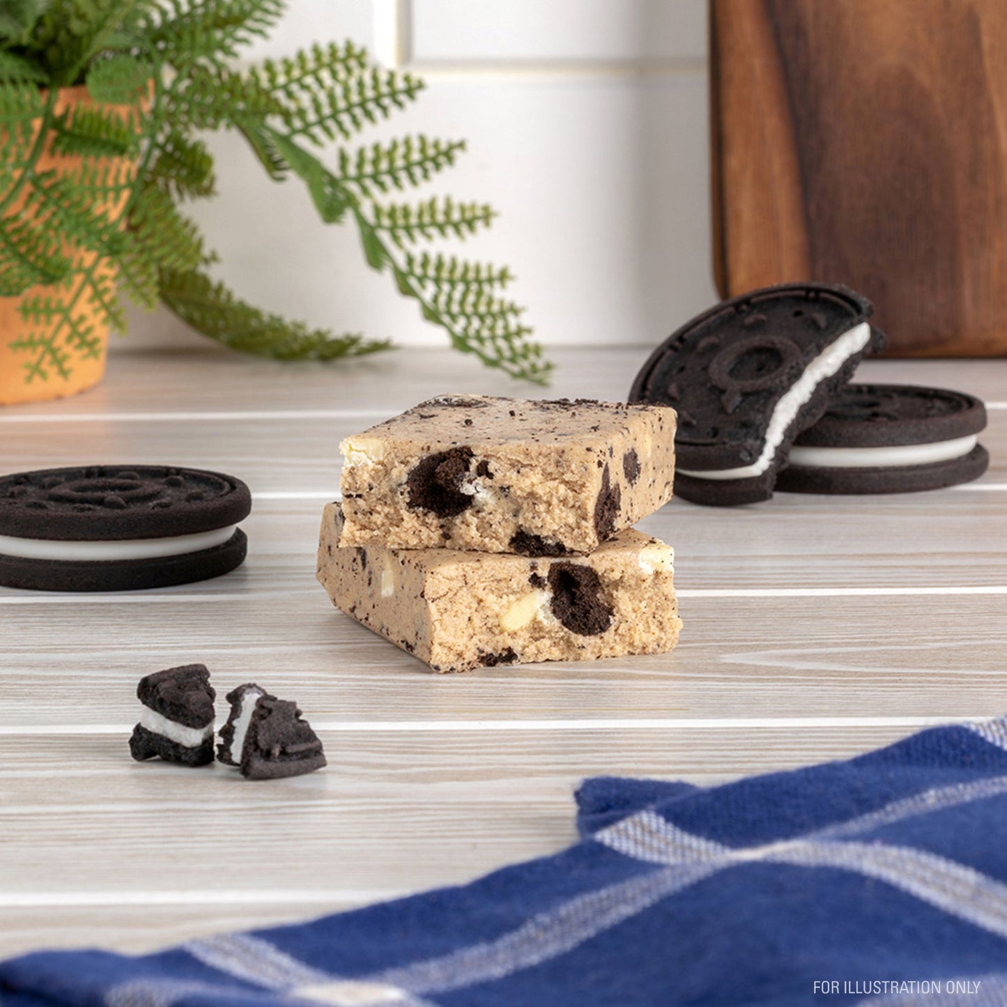 cookies-and-cream-protein-bars-e5 15807_QN_USA_ProteinBar_CAC_InterimAssetUpdate_Digital_Tabletop1.jpg