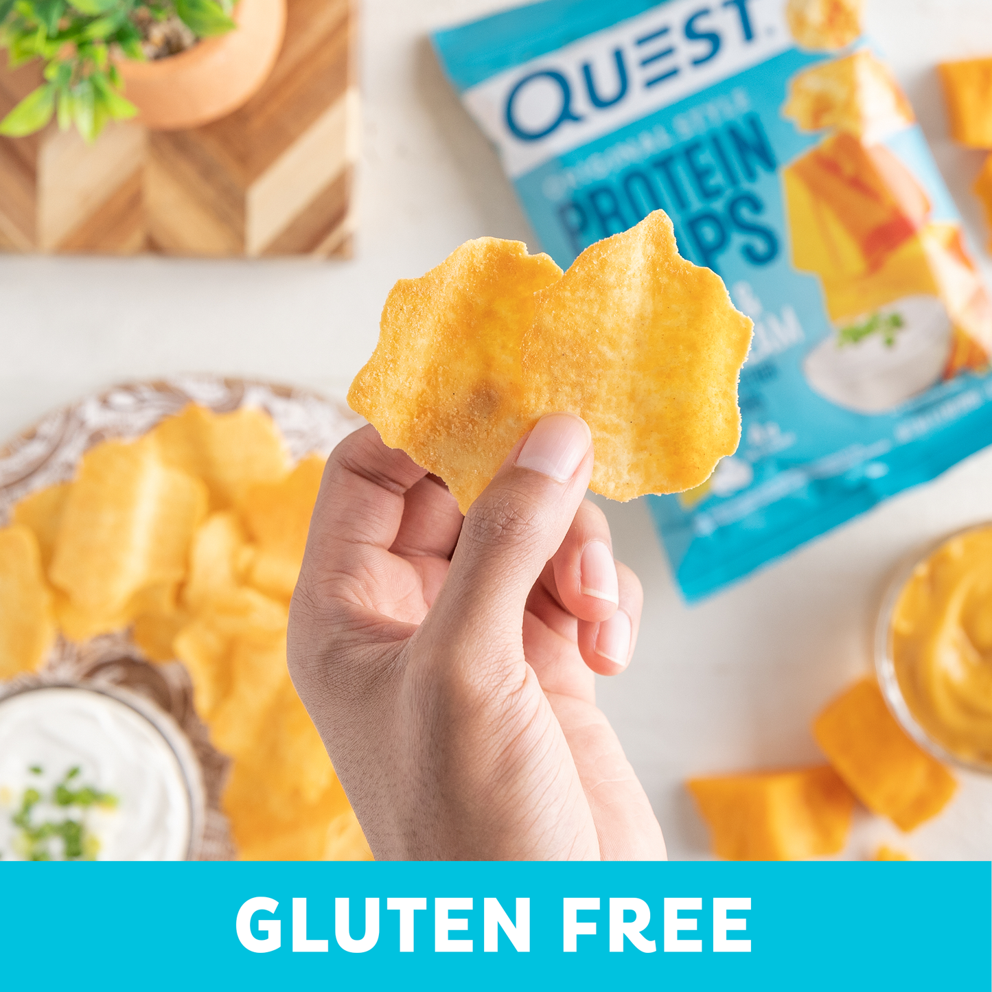 cheddar-and-sour-cream-original-style-protein-chips-w8 qst-000296_cheddar-_-sour-cream-original-style-protein-chips_7.2.png